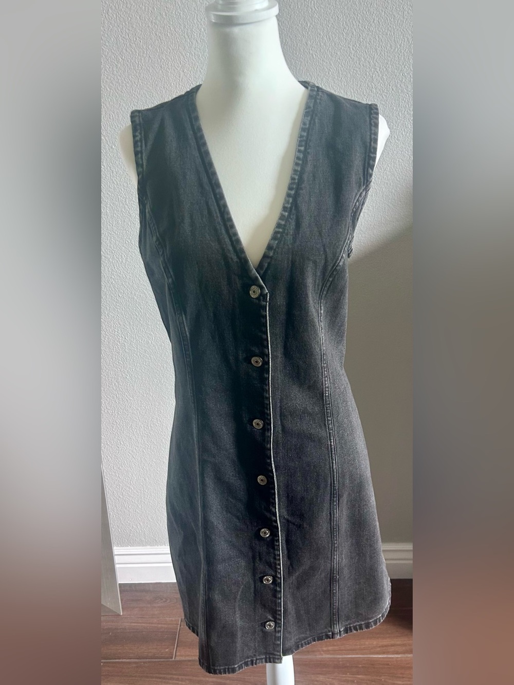 NWOT Abercrombie &Fitch V-Neck Denim Dress Sz XL Tall